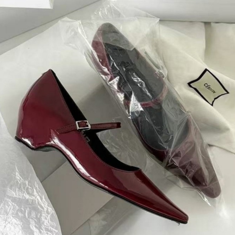 أحذية نسائية أنيقة جديدة لعام  - مراجعة Women'S Fashion Shoes وسعره
